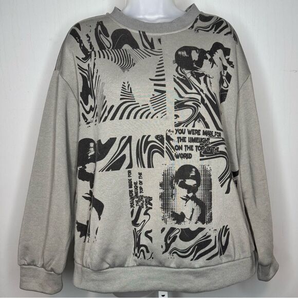 Figure Graphic Oversized Sweatshirt Gray and Black US 6Petite - Picture 6 of 11